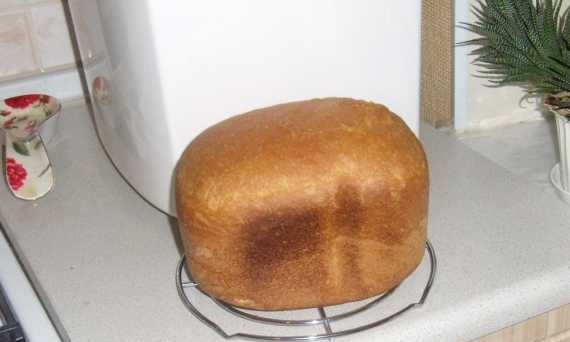 Wheat bread "First-rate" (bread maker)