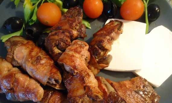 Chicken liver with bacon (shikotakya pulon mee bacon)
