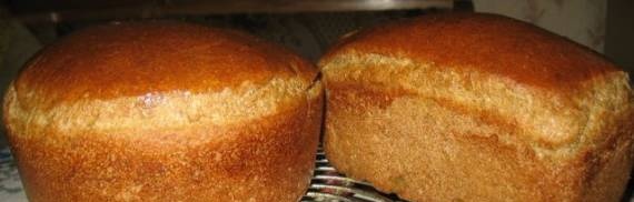 Rye-corn-buckwheat-oat bread with turmeric, fenugreek and flaxseed flour