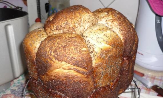 Sweet Arabic bread (bread maker)