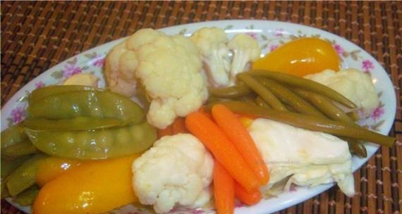 Tursha (Armenian pickles)