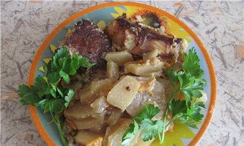 דגים ותפוחי אדמה (אורורה מרובת בישול)