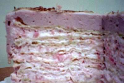 Strawberry choux pastry cake