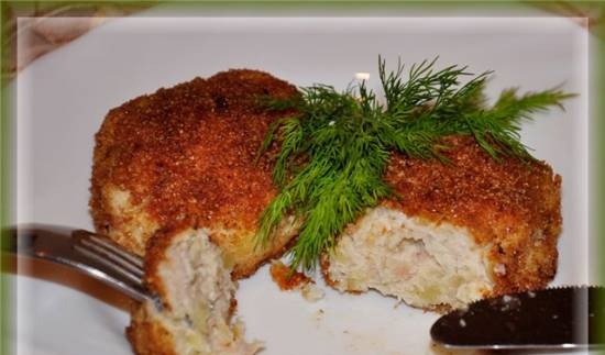 Chicken steamed cutlets in a thin crispy crust