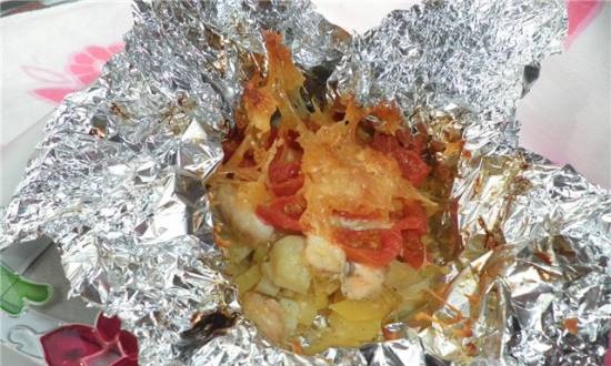 Chicken fillet with cherry and cheese, baked in foil