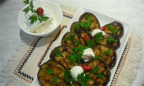 Eggplant marinated in ginger and honey