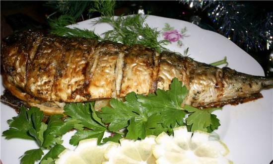 Aromatic baked mackerel with onions