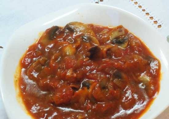 Tomato and mushroom spaghetti sauce