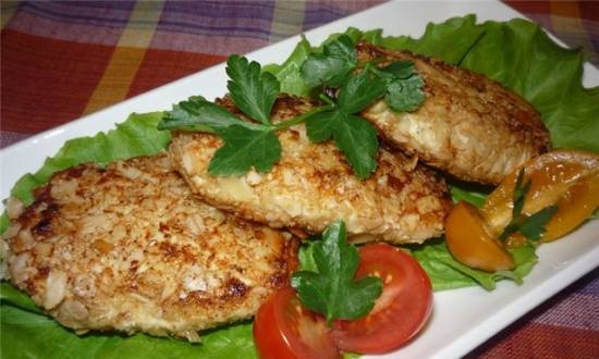 Chicken cutlets with lentils and feta cheese