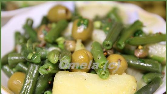 Warm green bean salad with potatoes