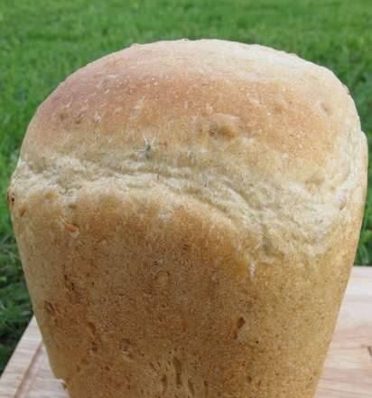 Scarlett-400. Wheat-rye bread with seeds in a bread maker