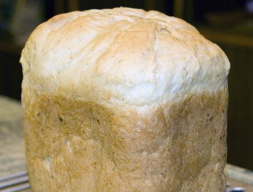 לחם לבן עם מיונז וגבינה (יצרנית לחם)