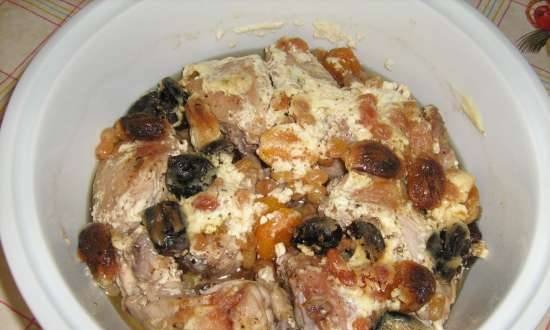 Chicken with dried fruits in the microwave