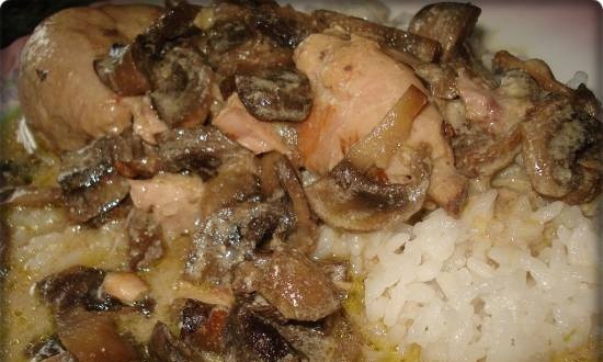 Chicken stew with mushrooms in sour cream in a multicooker Stadler Form