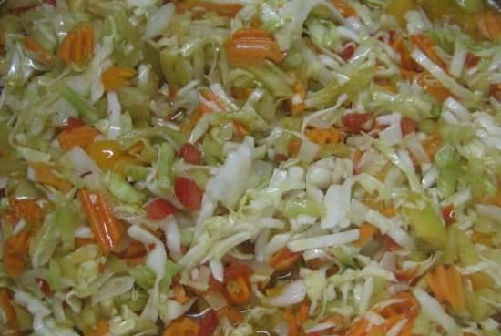 Green tomato salad with cabbage