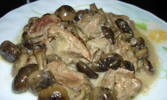 Stewed beef with pickled mushrooms (pressure cooker Polaris 0305)