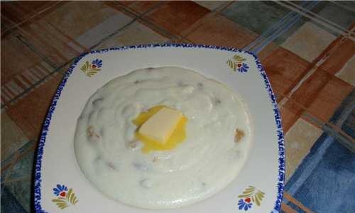 Semolina porridge in a multicooker Redmond RMC-01