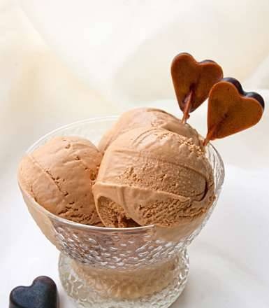 Pierre Herme caramel ice cream (Brand 3812 ice cream maker)