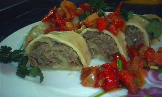 Khanum - steamed rolls with vegetable gravy