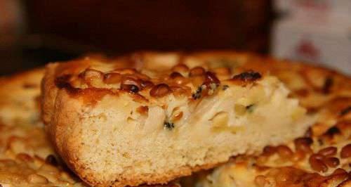 Apple Pie with Pine Nuts