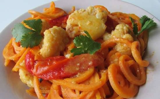 ספגטי דלעת עם ירקות ורוטב קארי שמנת
