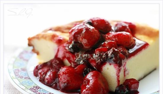 Curd casserole with berry sauce