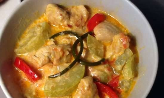 Chicken breast curry with zucchini