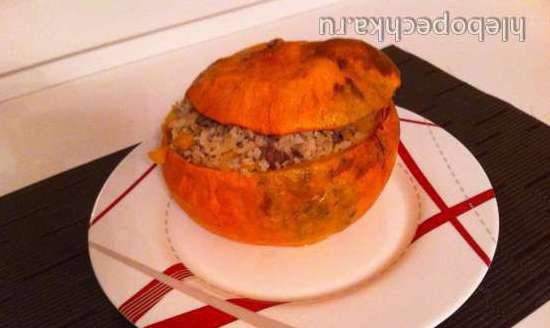 Pumpkin pot with meat and rice