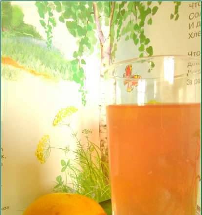 מיץ תפוזים - 9 ליטר מ -4 תפוזים!