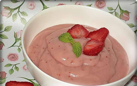 Oatmeal jelly with strawberries