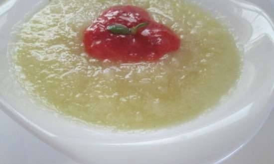 Melon and strawberry soup with vodka