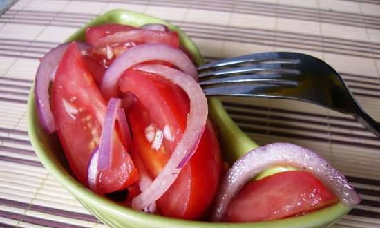 Tomato and onion salad with tomato juice dressing