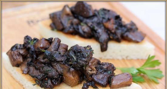 Peerless Mushroom Bruschetta by Jamie Oliver