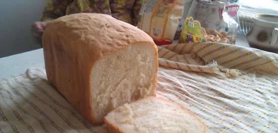 לחם לבן עם סולת