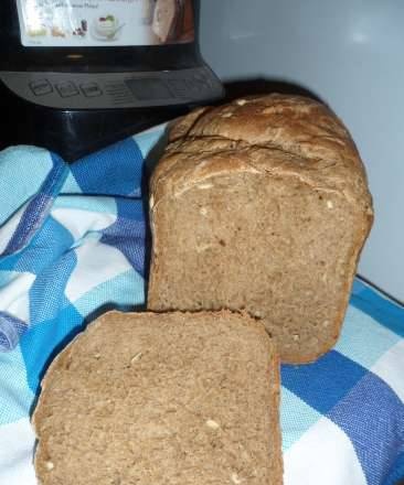 Philips HD9046. Wheat-rye bread with honey and seeds