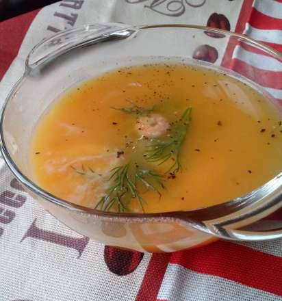 Spicy pumpkin soup with shrimps