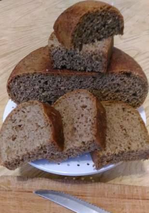 Wheat bread with rye sourdough in the Philips multicooker 3060/03