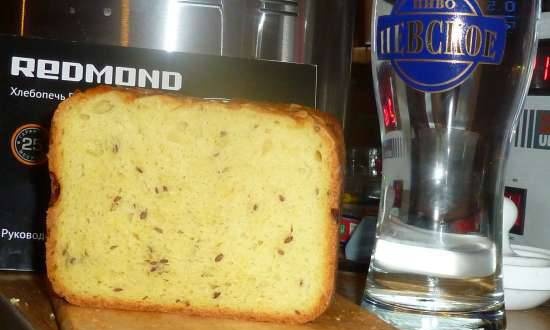 Redmond RBM-M1902. Corn bread on birch juice with cheese and flaxseed