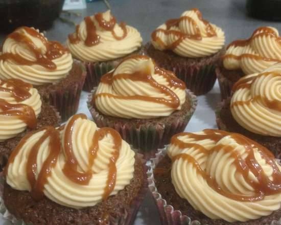 Coffee cupcakes with salted caramel