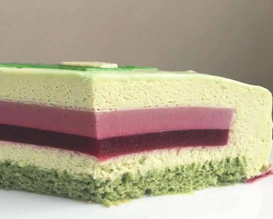 Framboesa-Pistachio cake (Raspberry-Pistachio)
