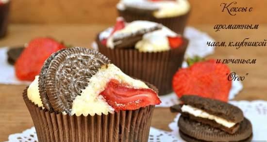 Cupcakes with aromatic tea, strawberries and Oreo cookies