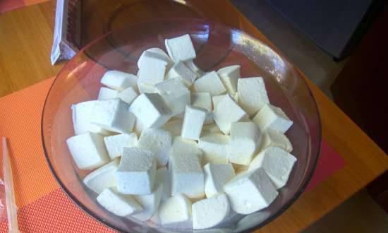Marshmallow with coconut