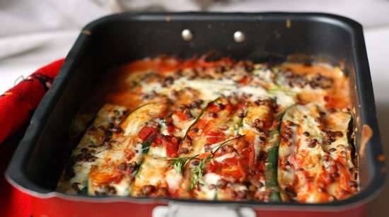 Zucchini lasagna with lentils and tarragon
