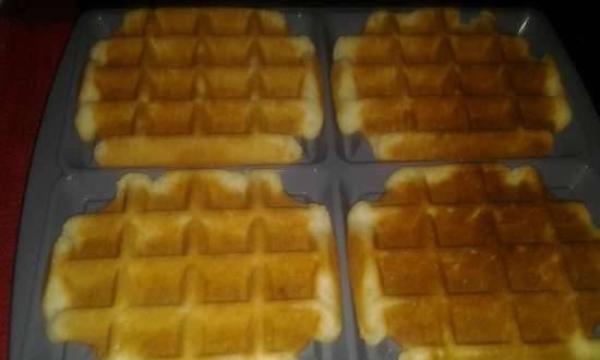 Loose sandy thick waffles