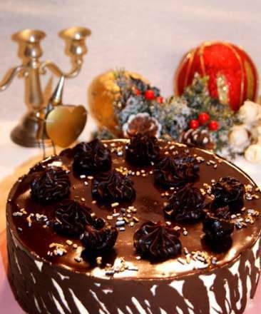 עוגה "שזיפים מיובשים בשוקולד מס '2"
