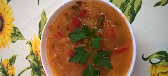Sauerkraut cabbage soup with lean pork (dish for type 2 diabetes patients)