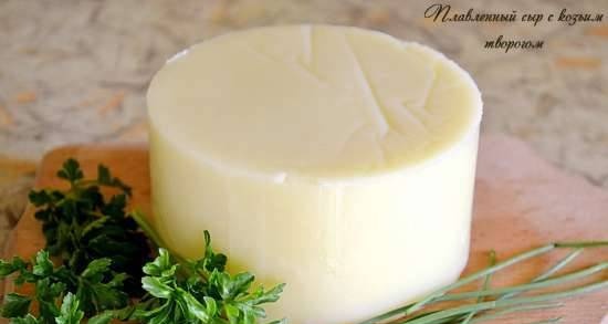 Processed cheese with goat curd in a slow cooker