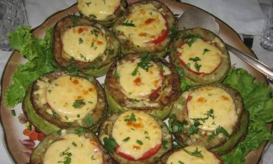 Zucchini rings stuffed with omelet and sausage