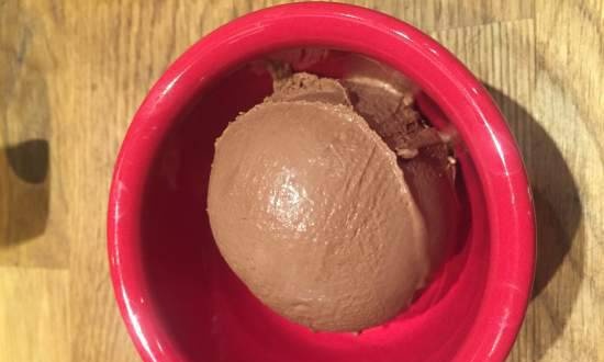 גלידת שוקולד מאוד