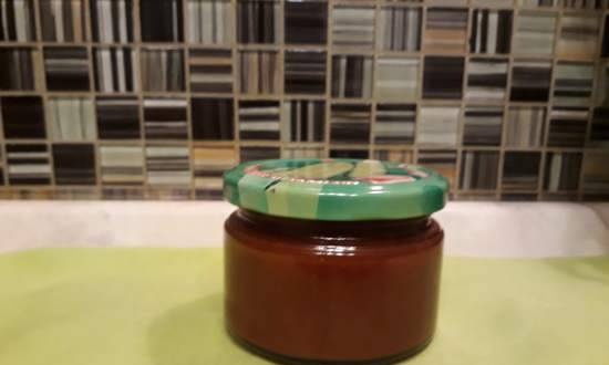 Emerald ketchup from green tomatoes